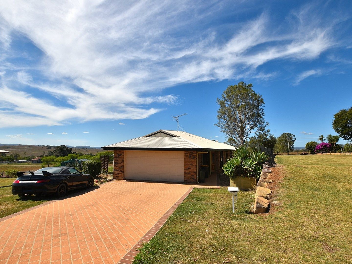 10 Golf Links Crt, Kilcoy QLD 4515, Image 1