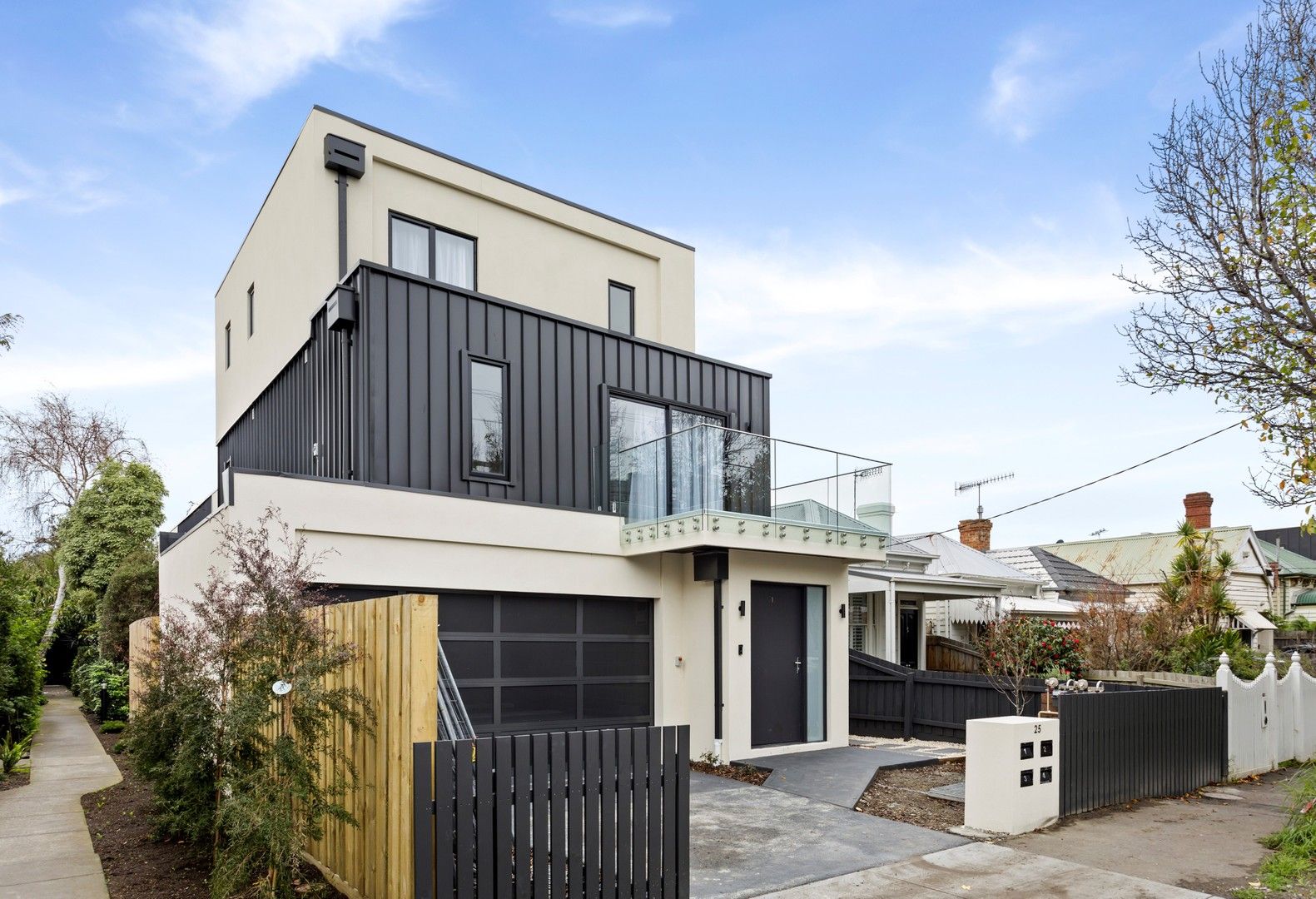 2 bedrooms Townhouse in 2/25 Palmer Street RICHMOND VIC, 3121