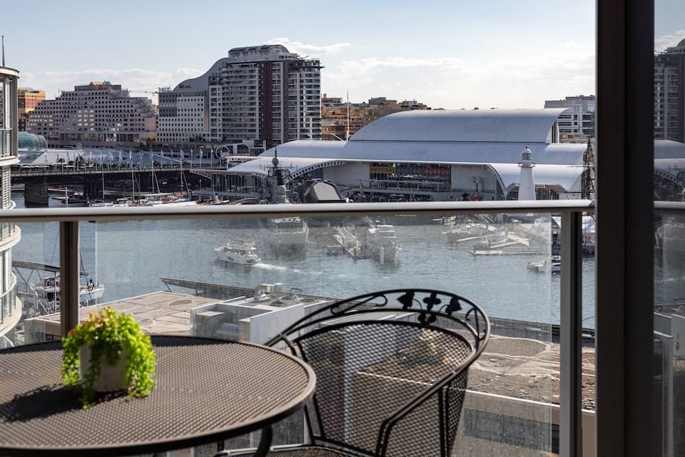 3 bedrooms Apartment / Unit / Flat in 1001/23 Shelley Street SYDNEY NSW, 2000