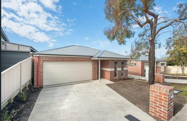 3 bedrooms House in 1/1122 Doveton Street BALLARAT NORTH VIC, 3350