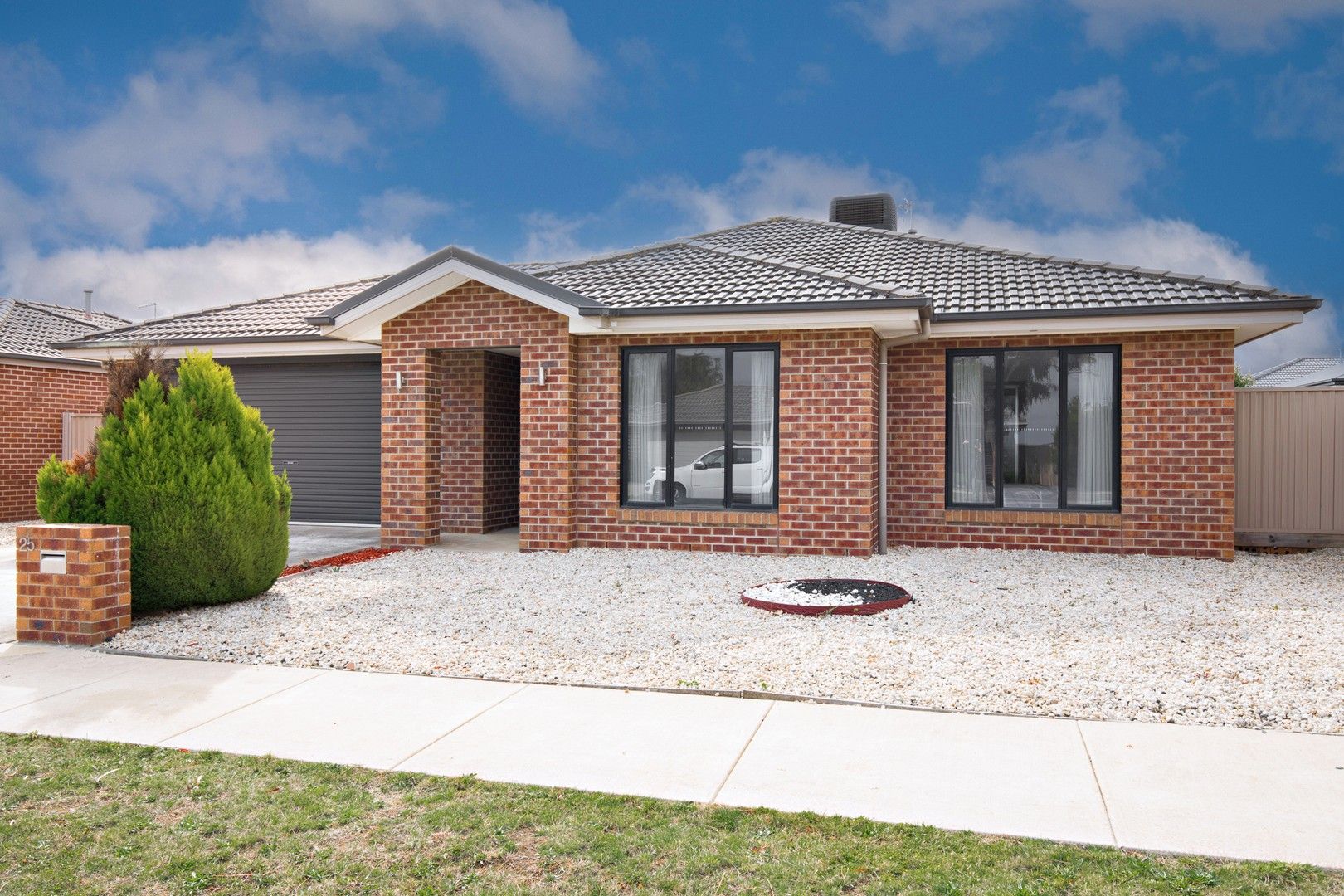 3 bedrooms House in 25 Echo Place Place ALFREDTON VIC, 3350
