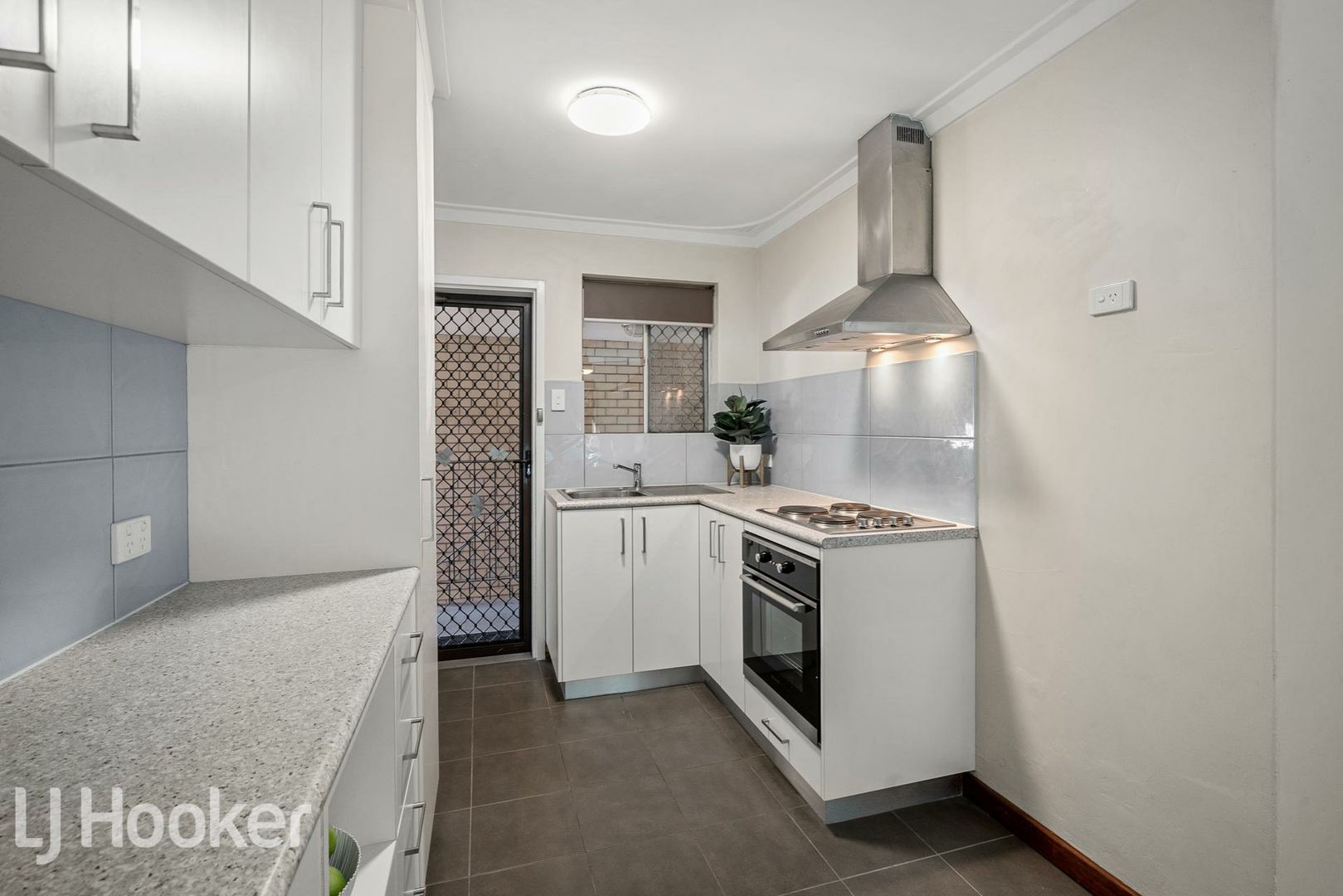 66/20 Ellerby Street, Glendalough WA 6016, Image 2