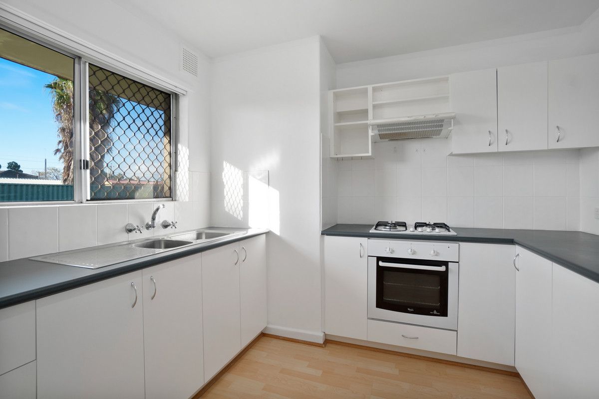 3 bedrooms Apartment / Unit / Flat in 3/48 Connell Way GIRRAWHEEN WA, 6064