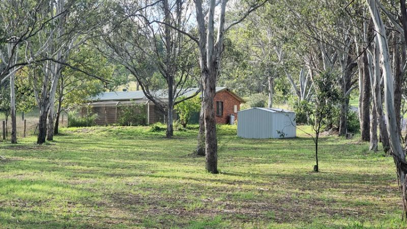 3 bedrooms House in 2 Devoncourt Lane CROWS NEST QLD, 4355