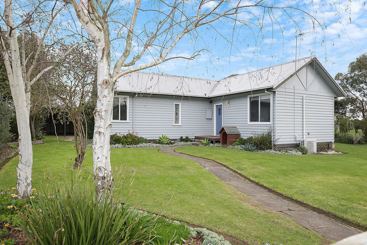 136 Jennings Street, Colac VIC 3250, Image 2