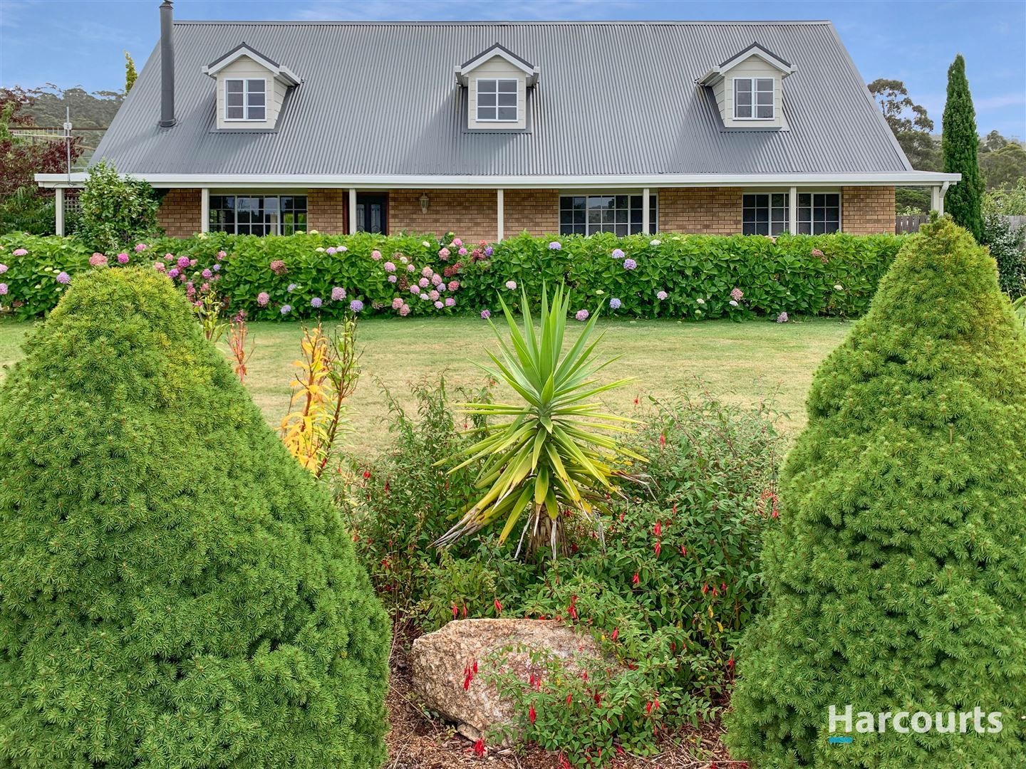 4 bedrooms House in 25 Sunshine Court ST HELENS TAS, 7216