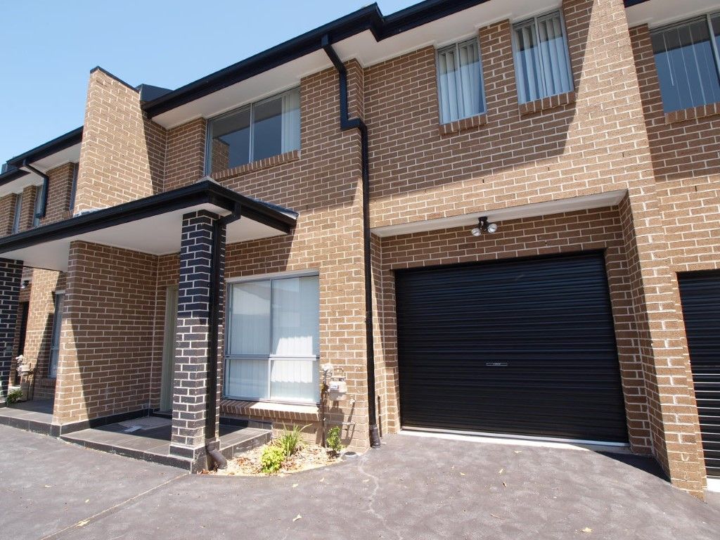 3 bedrooms Townhouse in 3/8 Holland Street CASULA NSW, 2170