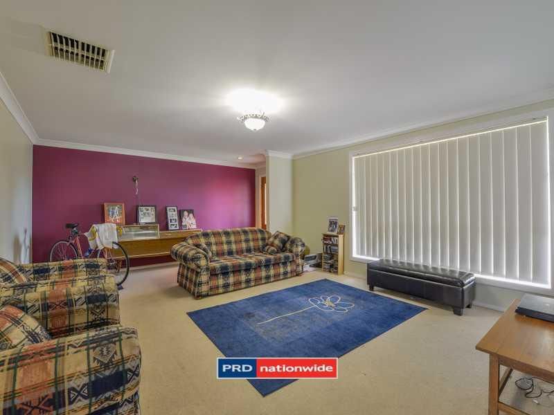 1/151 Garden Street, HILLVUE NSW 2340, Image 1