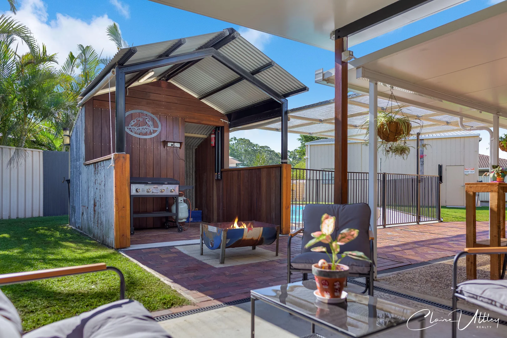 15 Hawaii Crescent, Banksia Beach QLD 4507