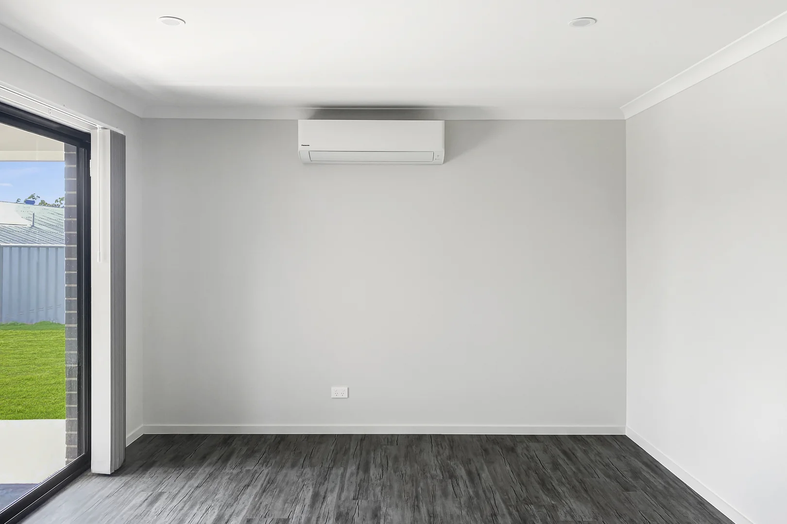 Additional image 8 of 3a Senor Avenue, Urangan QLD 4655