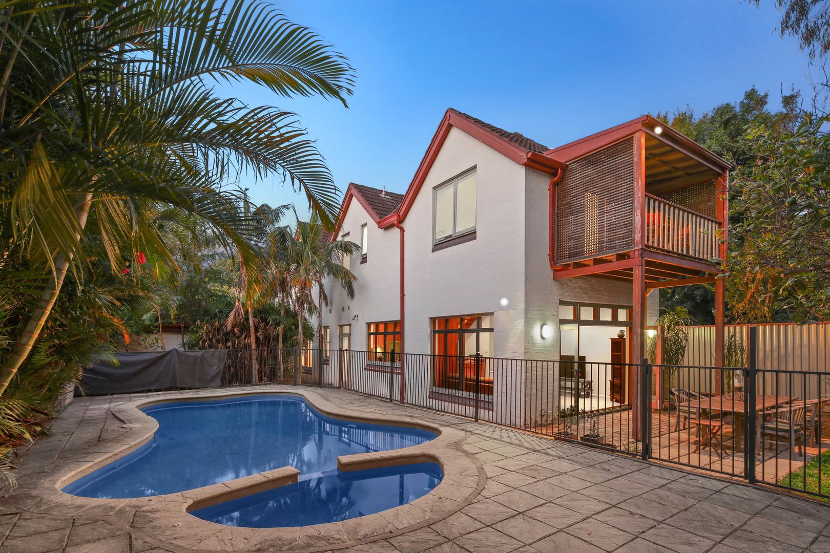 6 bedrooms House in 20-22 Surrey Street MARRICKVILLE NSW, 2204
