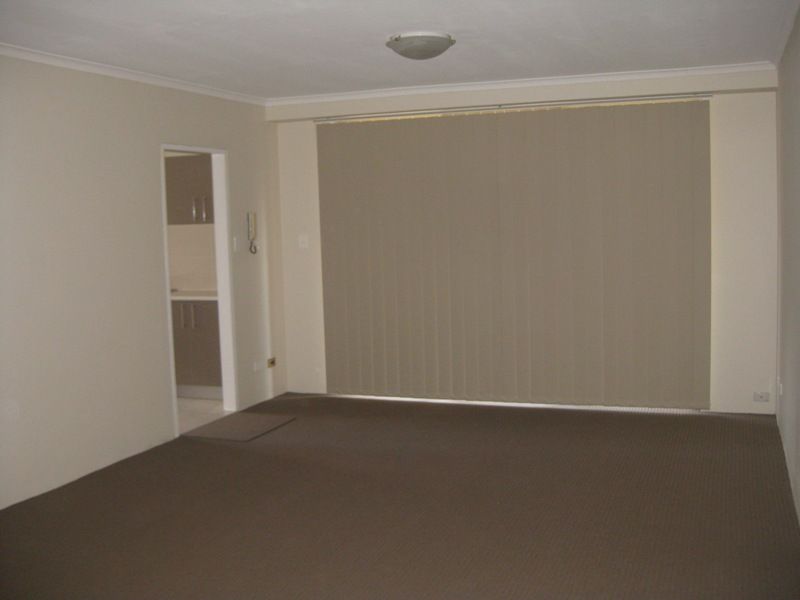 38/3 Riverpark Dr, Liverpool NSW 2170, Image 2