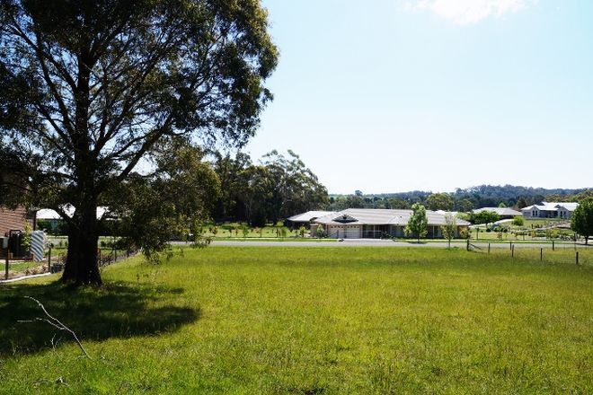 Picture of 3 Larkin Close, BUNDANOON NSW 2578