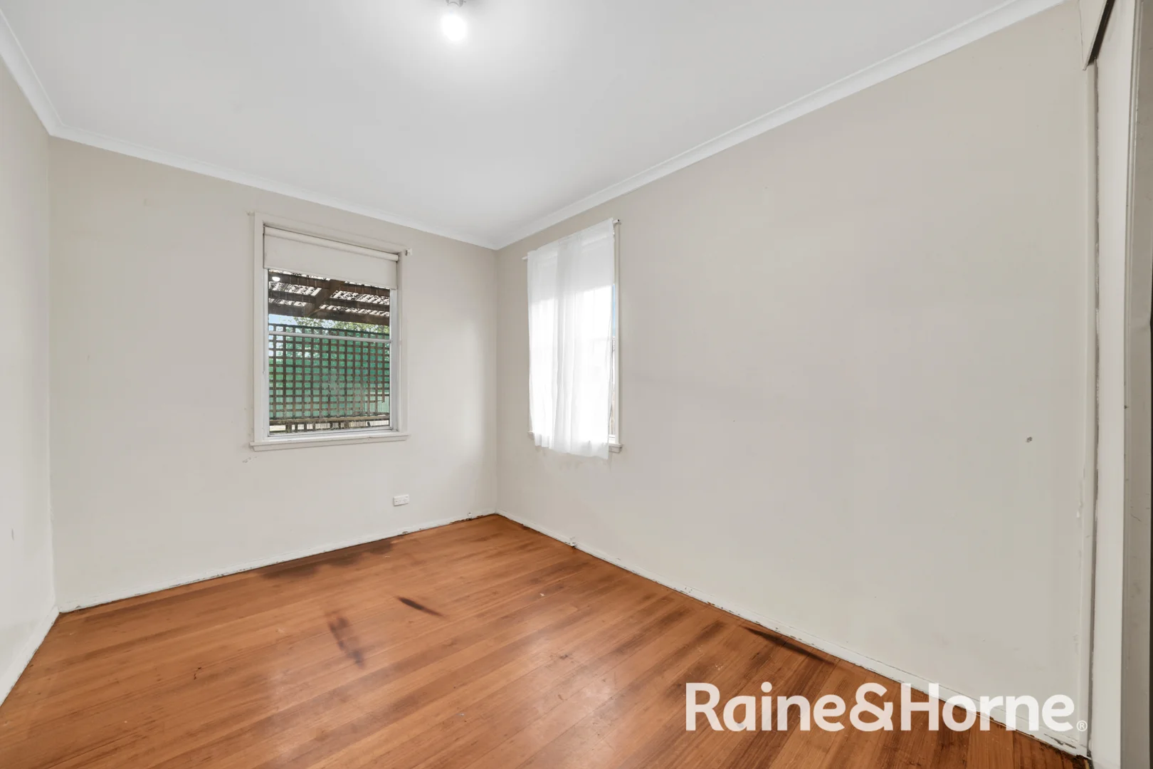 Additional image 10 of 2 Deborah St, Werribee VIC 3030