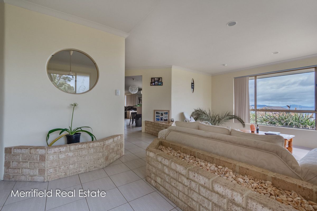 2 Narvik Street, Goode Beach WA 6330, Image 2