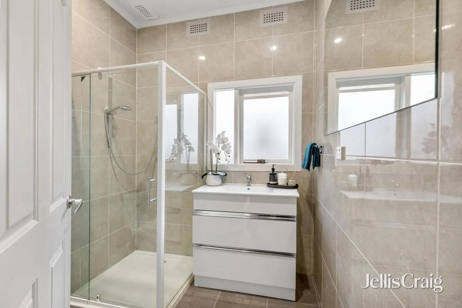 Additional image 4 of 1/136 High Street Road, Ashwood VIC 3147