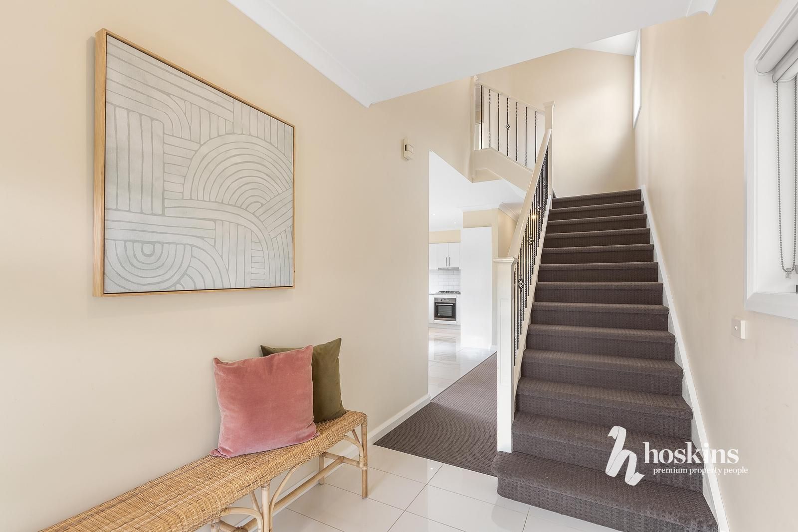 10 Kalinda Road, Croydon VIC 3136 Domain