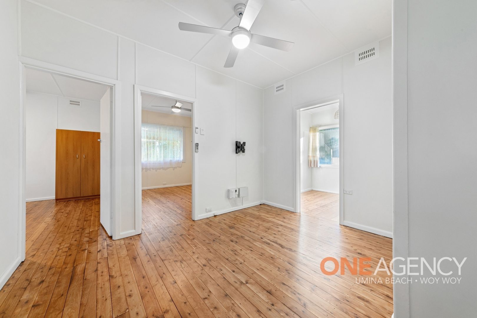 39 Brisbane Water Drive, Point Clare NSW 2250 - House For Rent | Domain