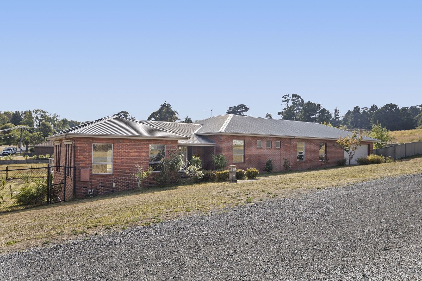 27a Heales Street, Mount Pleasant VIC 3350, Image 2