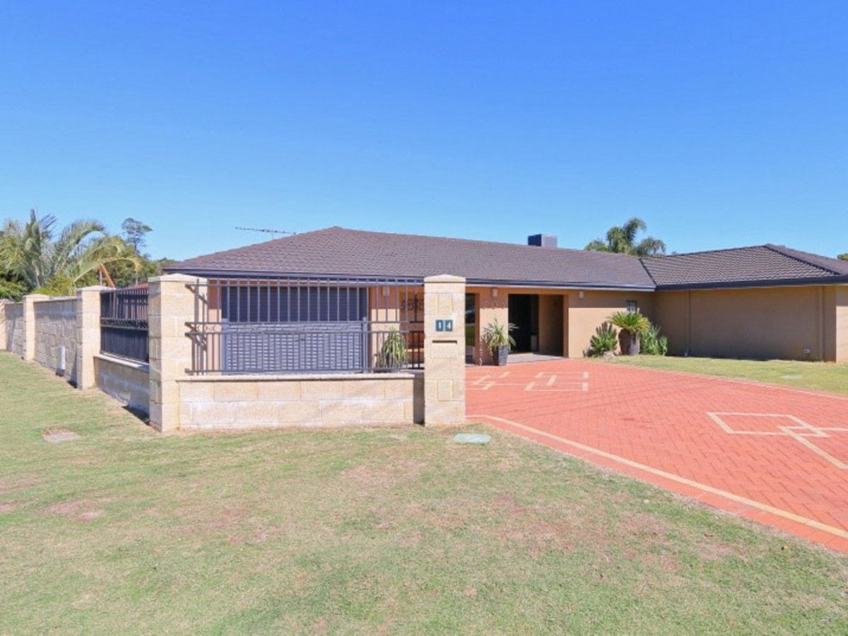4 bedrooms House in 14 Scribbly Gum Square WILLETTON WA, 6155