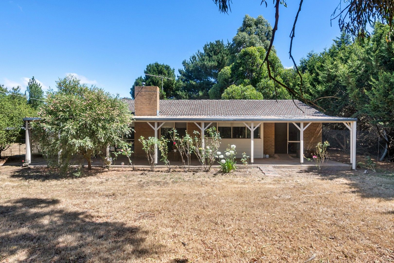 10 Louise Lane, Lancefield VIC 3435 House For Rent 520 Domain