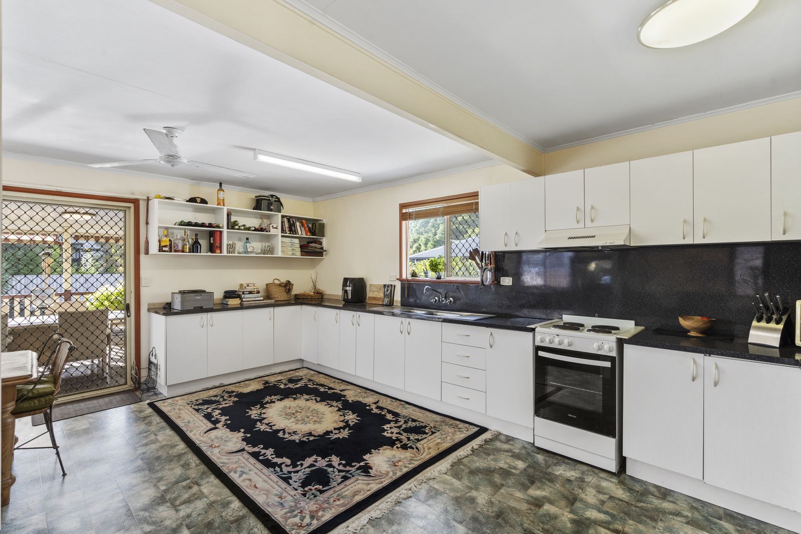 45 Ingleston Street, Wynnum West QLD 4178, Image 2