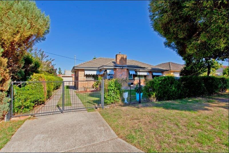 4 bedrooms House in 361 Parnall Street LAVINGTON NSW, 2641