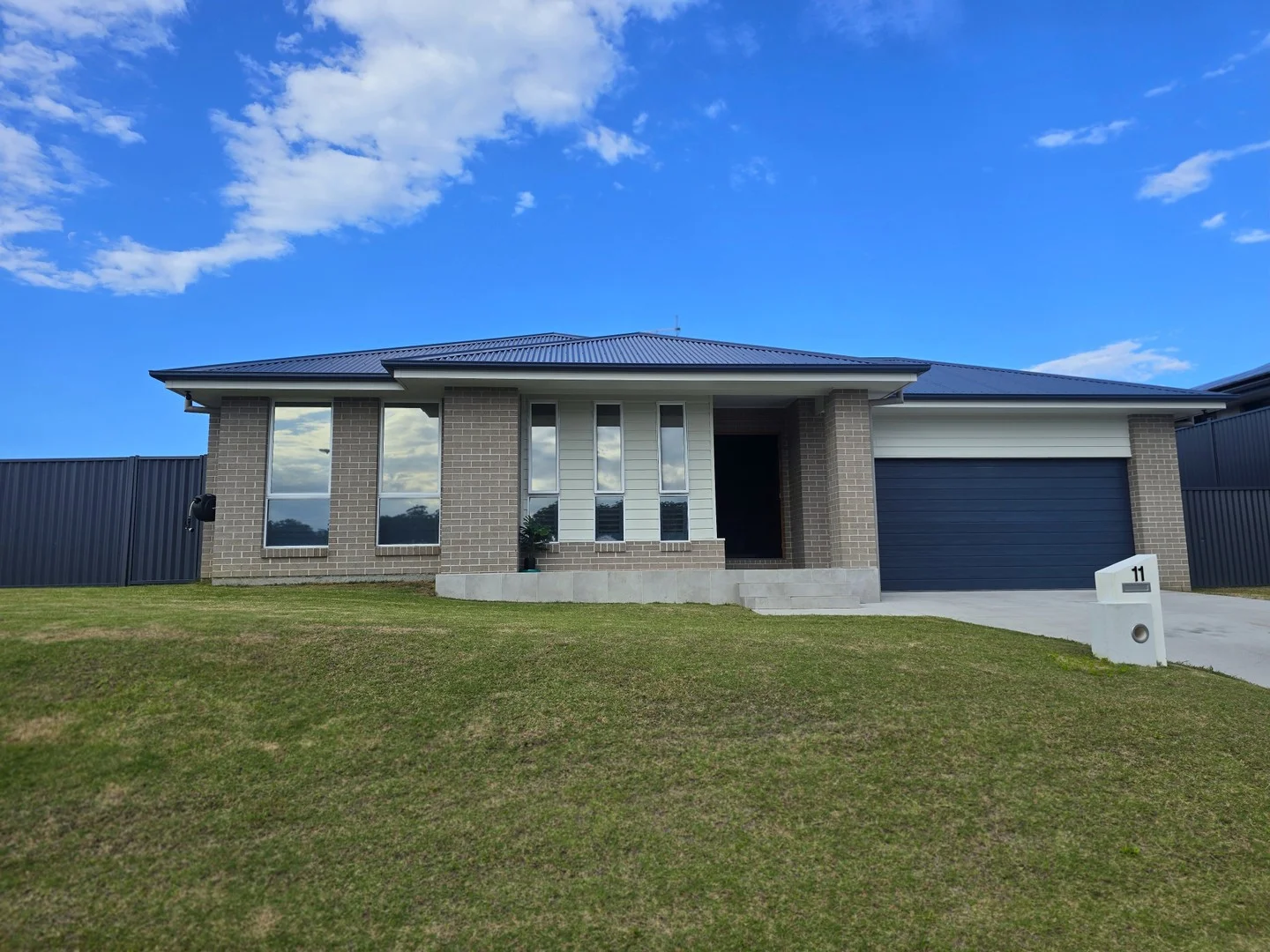 Primary image of 11 Wulaaran Close, Macksville NSW 2447