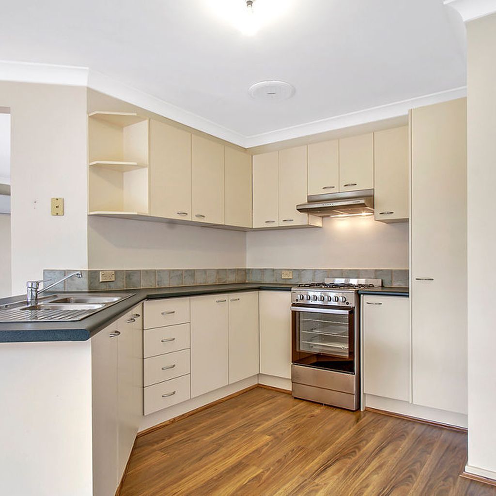 17 Arizona Place Stanhope Gardens Nsw 2768 House For Rent