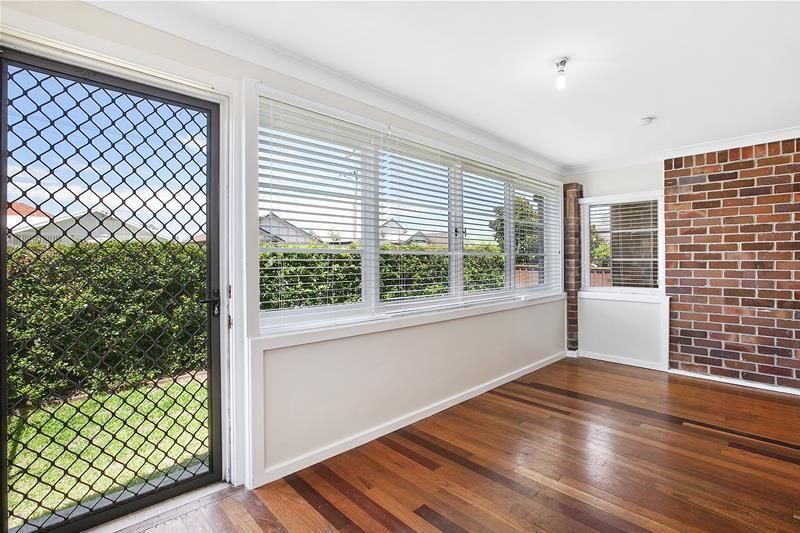 16 Glebe Road, The Junction NSW 2291, Image 2