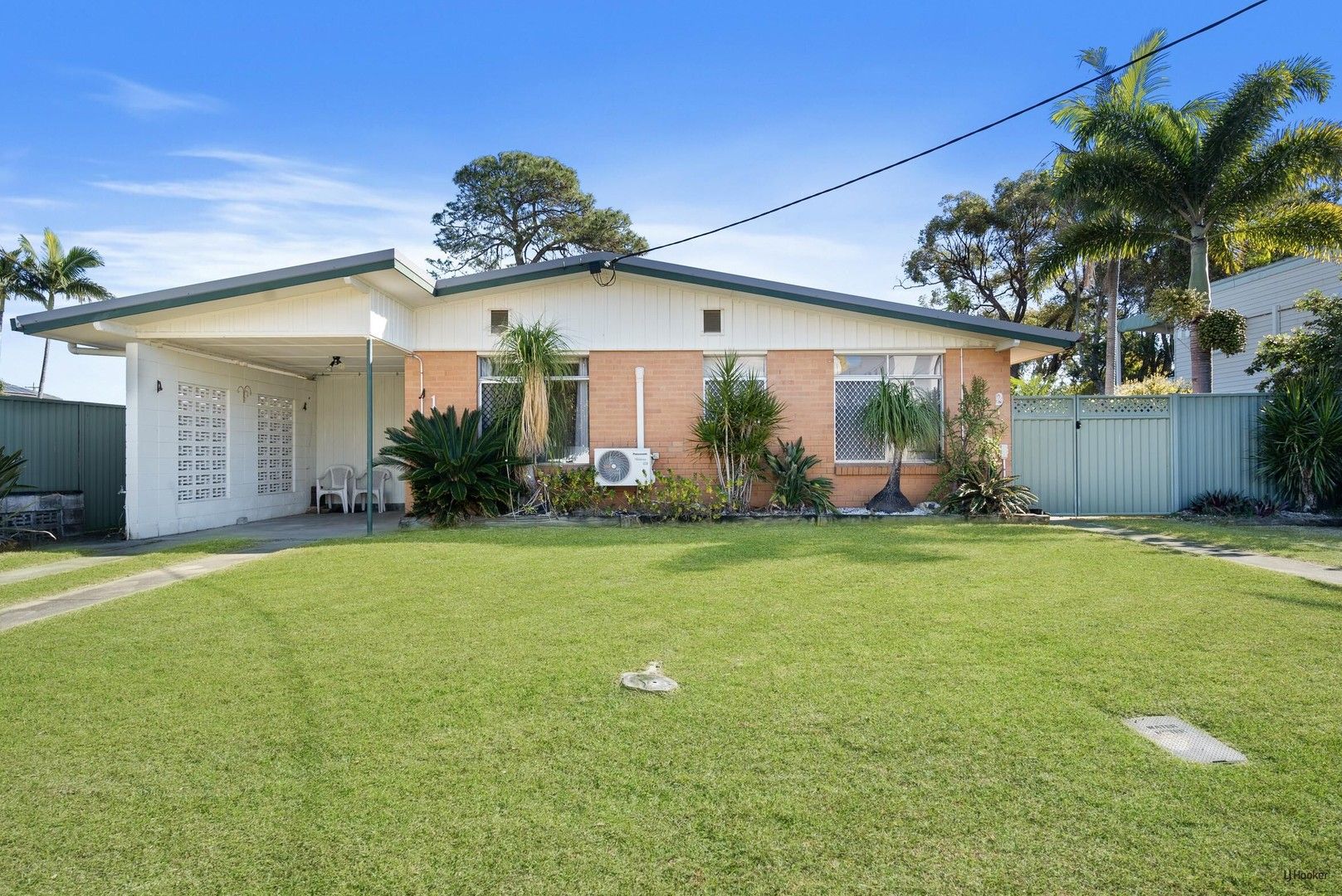 2 bedrooms Duplex in 1/5 Lotus Key BROADBEACH WATERS QLD, 4218