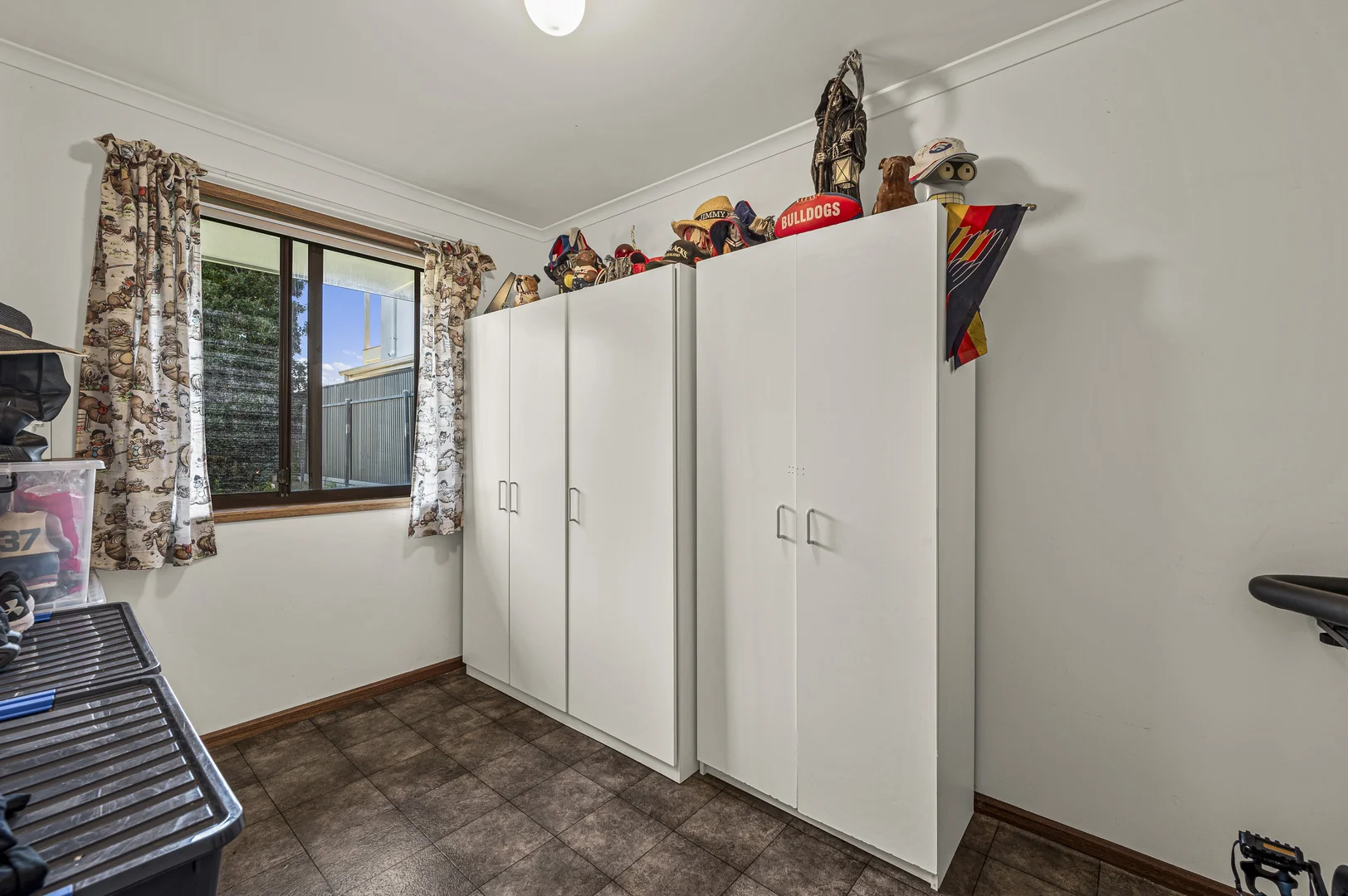 Image 12
