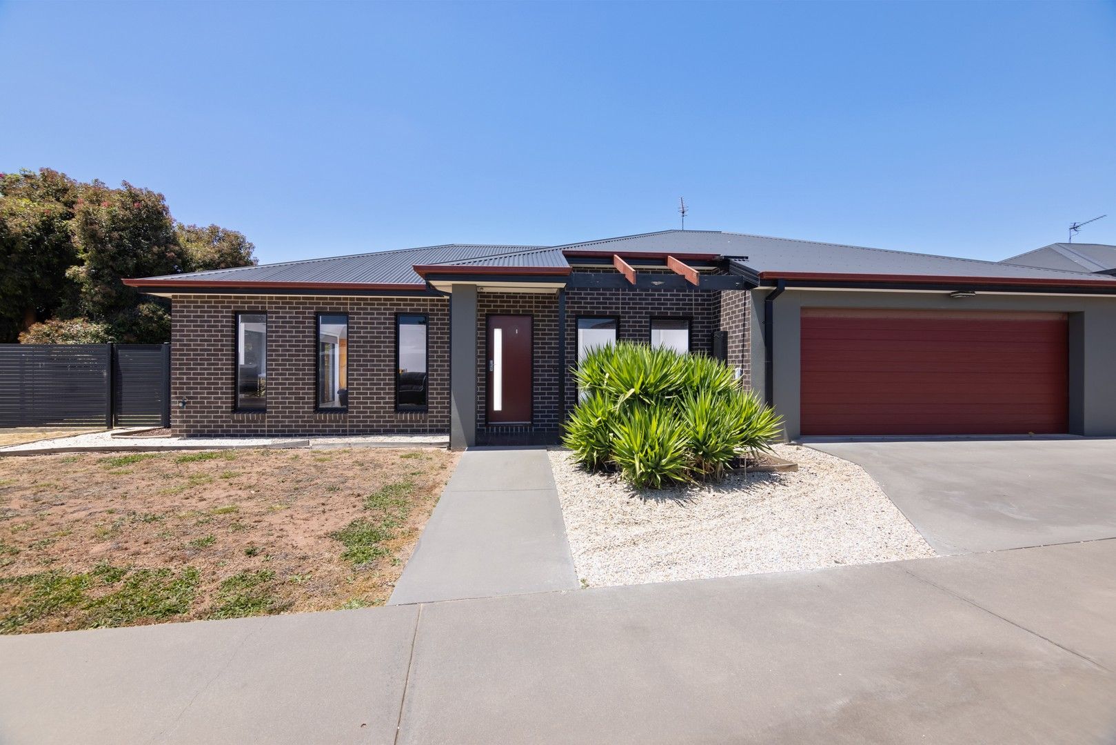 1/33 Culliver Street, Horsham VIC 3400, Image 0