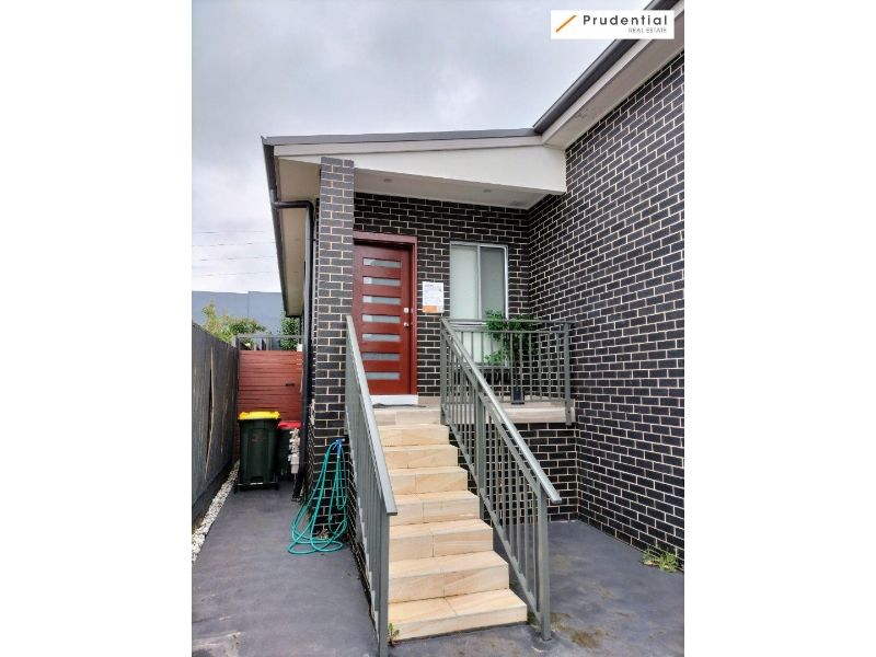 1 bedrooms House in 29A Evergreen Drive ORAN PARK NSW, 2570