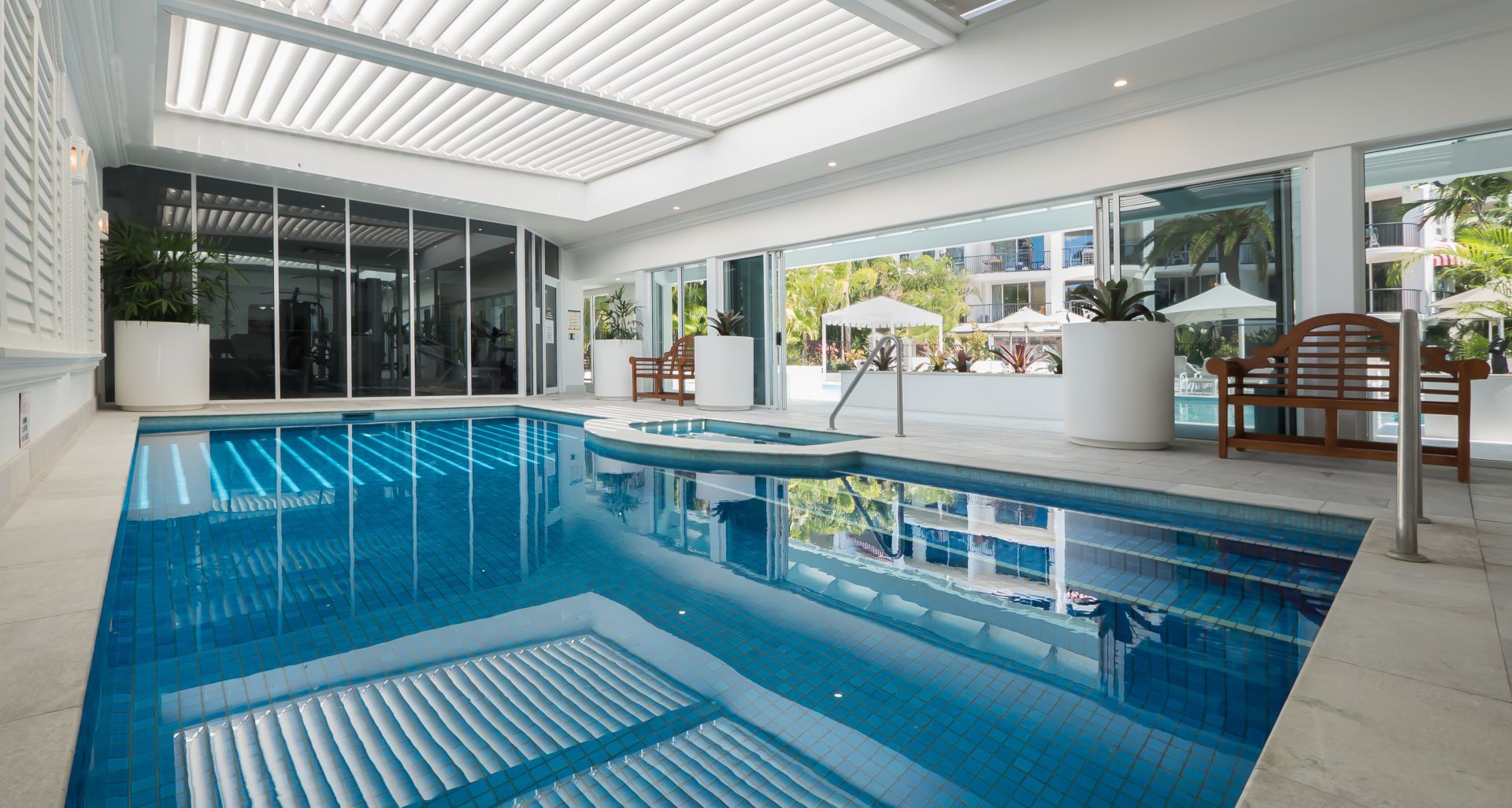 1 bedrooms Apartment / Unit / Flat in 410/9-21 BEACH PARADE SURFERS PARADISE QLD, 4217
