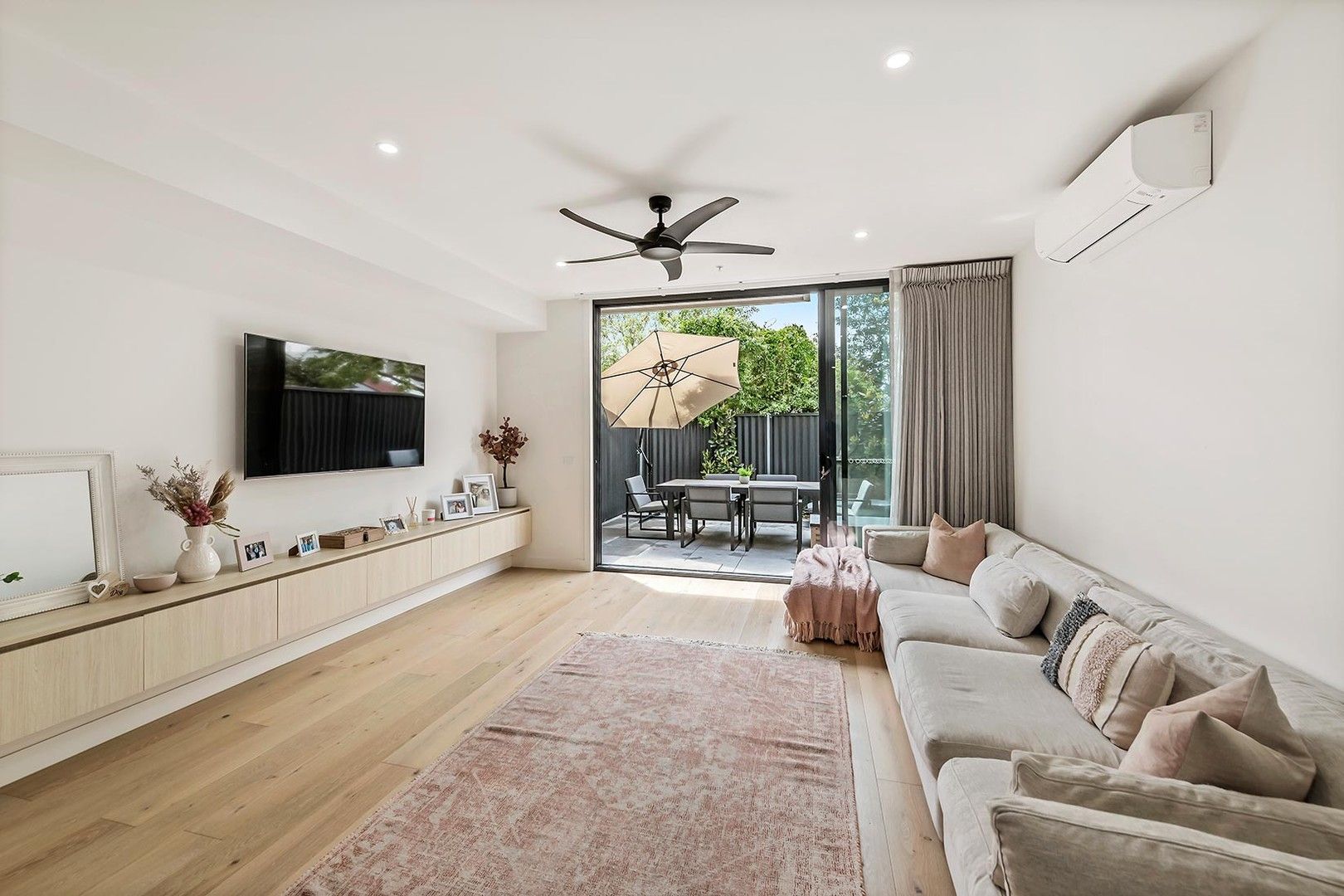 4 bedrooms Townhouse in 5/7 Overman Court ESSENDON VIC, 3040