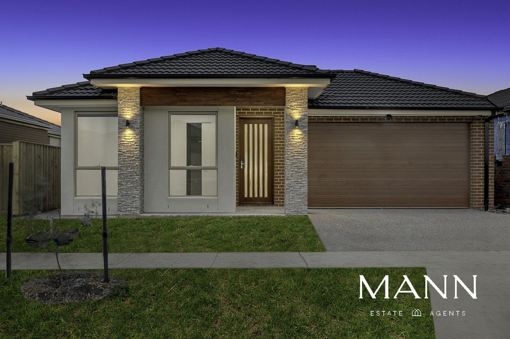 4 bedrooms House in 15 Avignon Street WOLLERT VIC, 3750