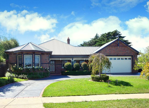 68 Castlewellan Boulevard, Hillside VIC 3037