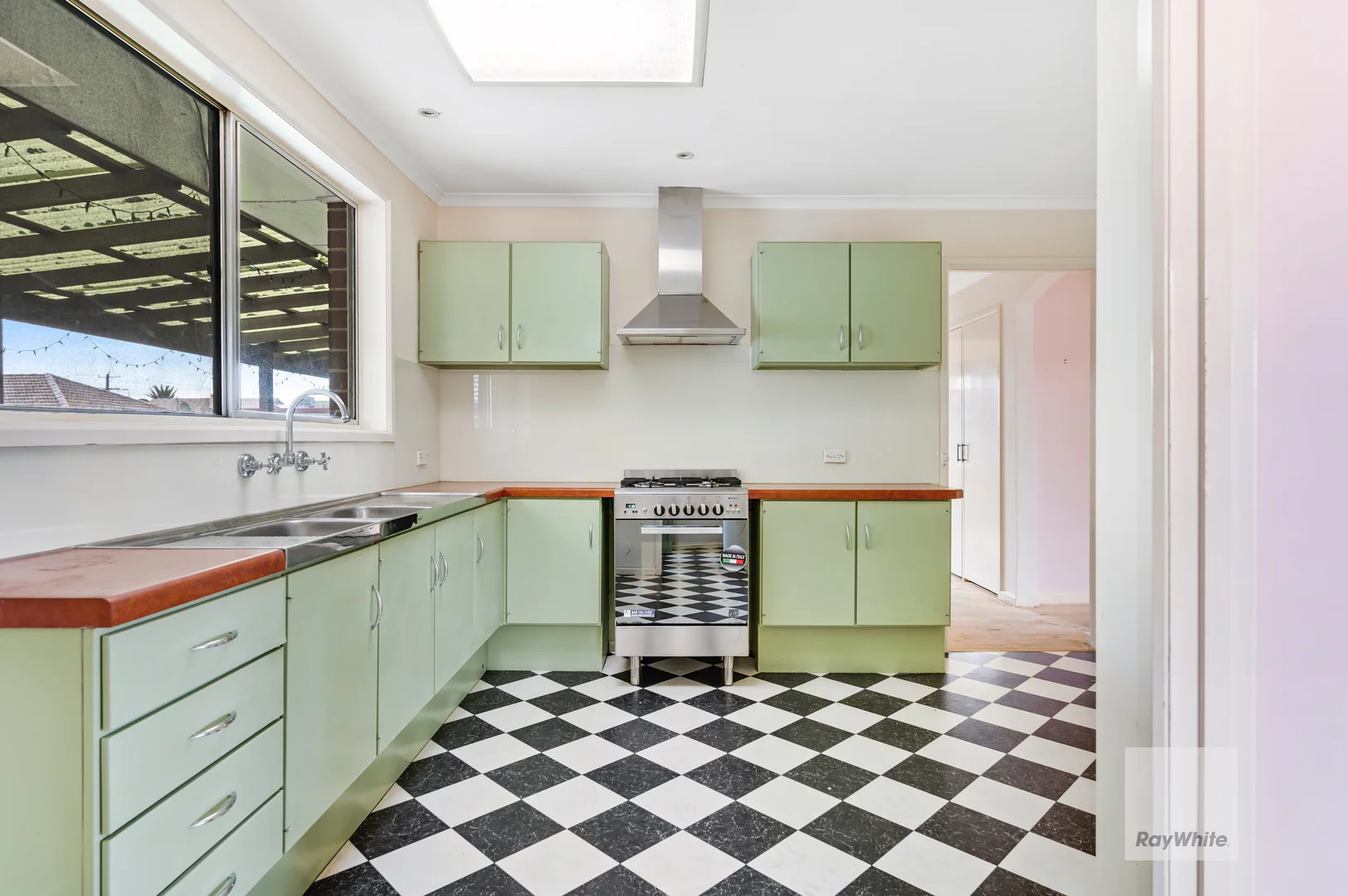 Additional image 7 of 24 Katrina Drive, Gladstone Park VIC 3043