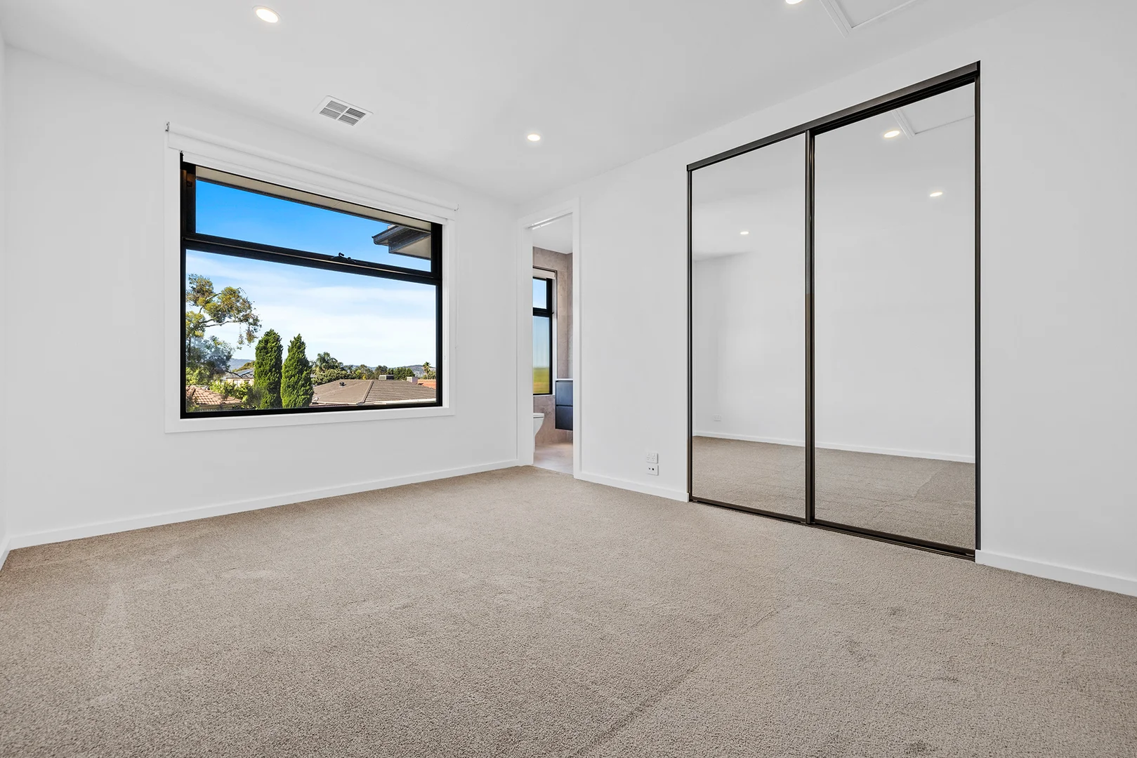 Additional image 5 of 40 Jolimont Avenue, Mulgrave VIC 3170