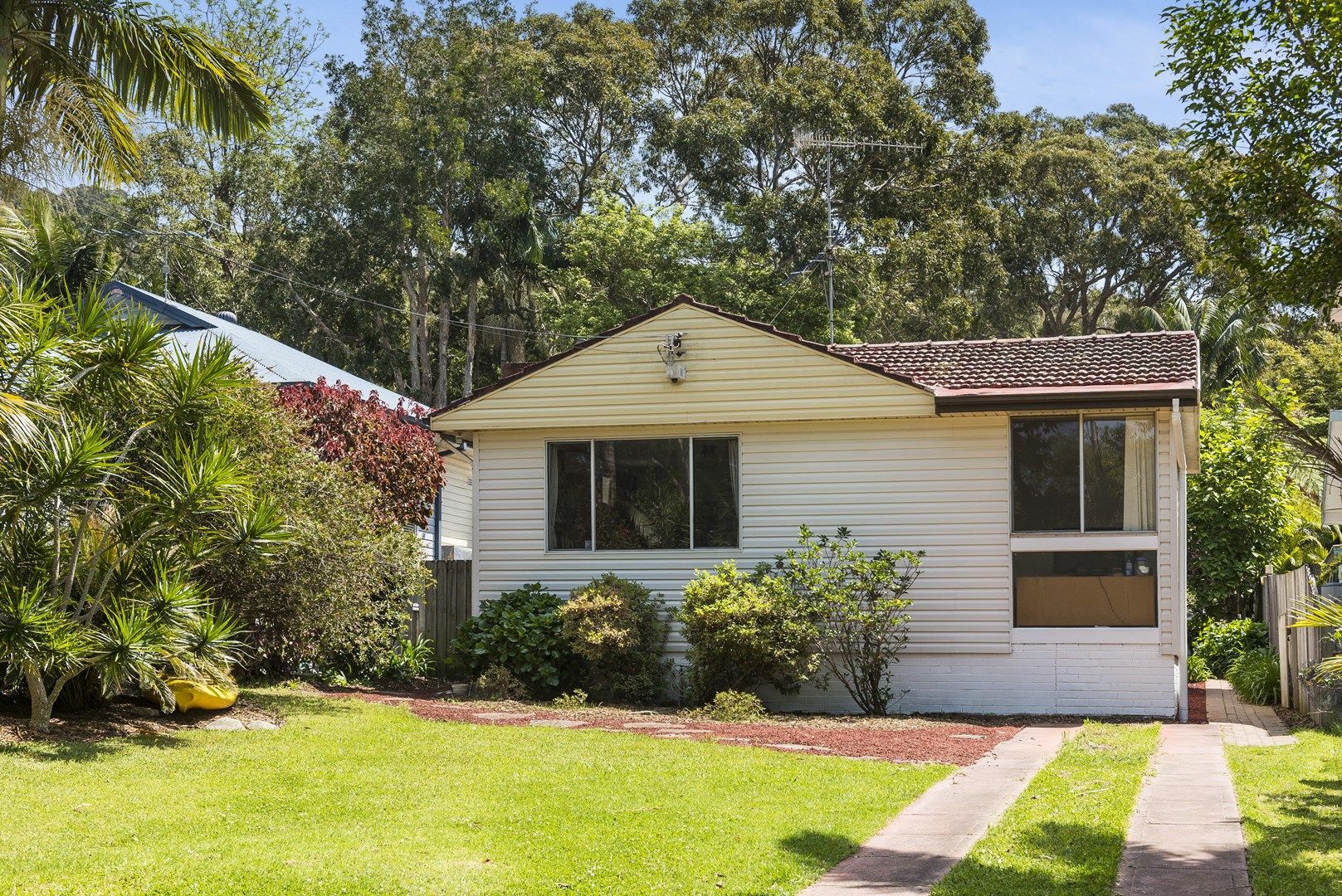 28 Elvina Avenue, Avalon Beach NSW 2107, Image 0