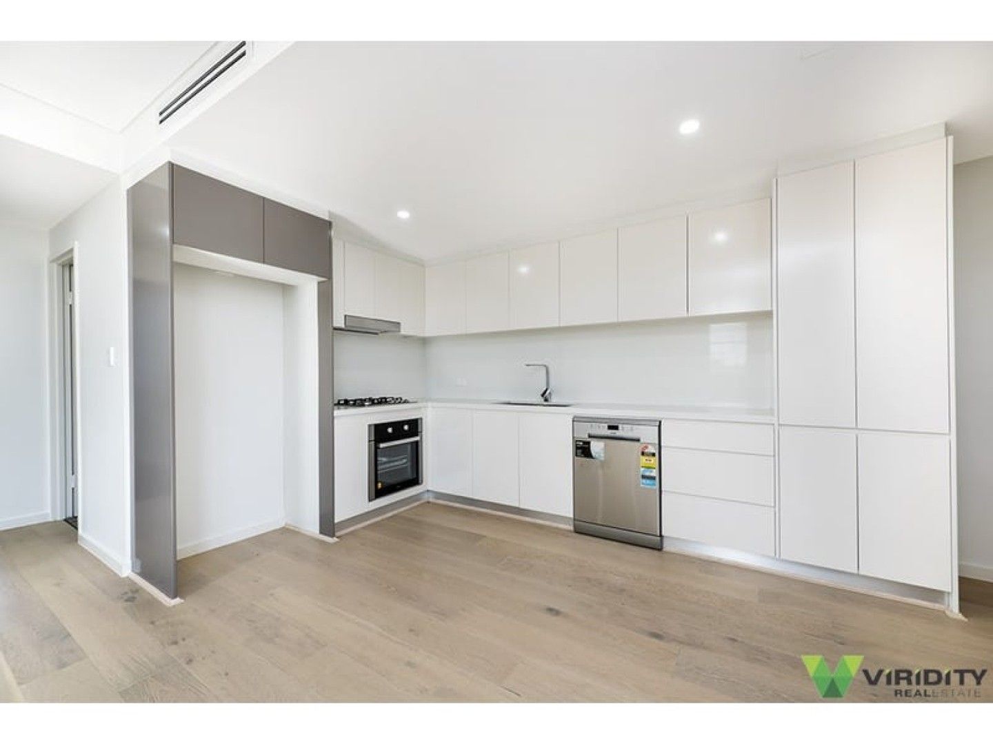 2 bedrooms Apartment / Unit / Flat in 501/507 President Avenue SUTHERLAND NSW, 2232