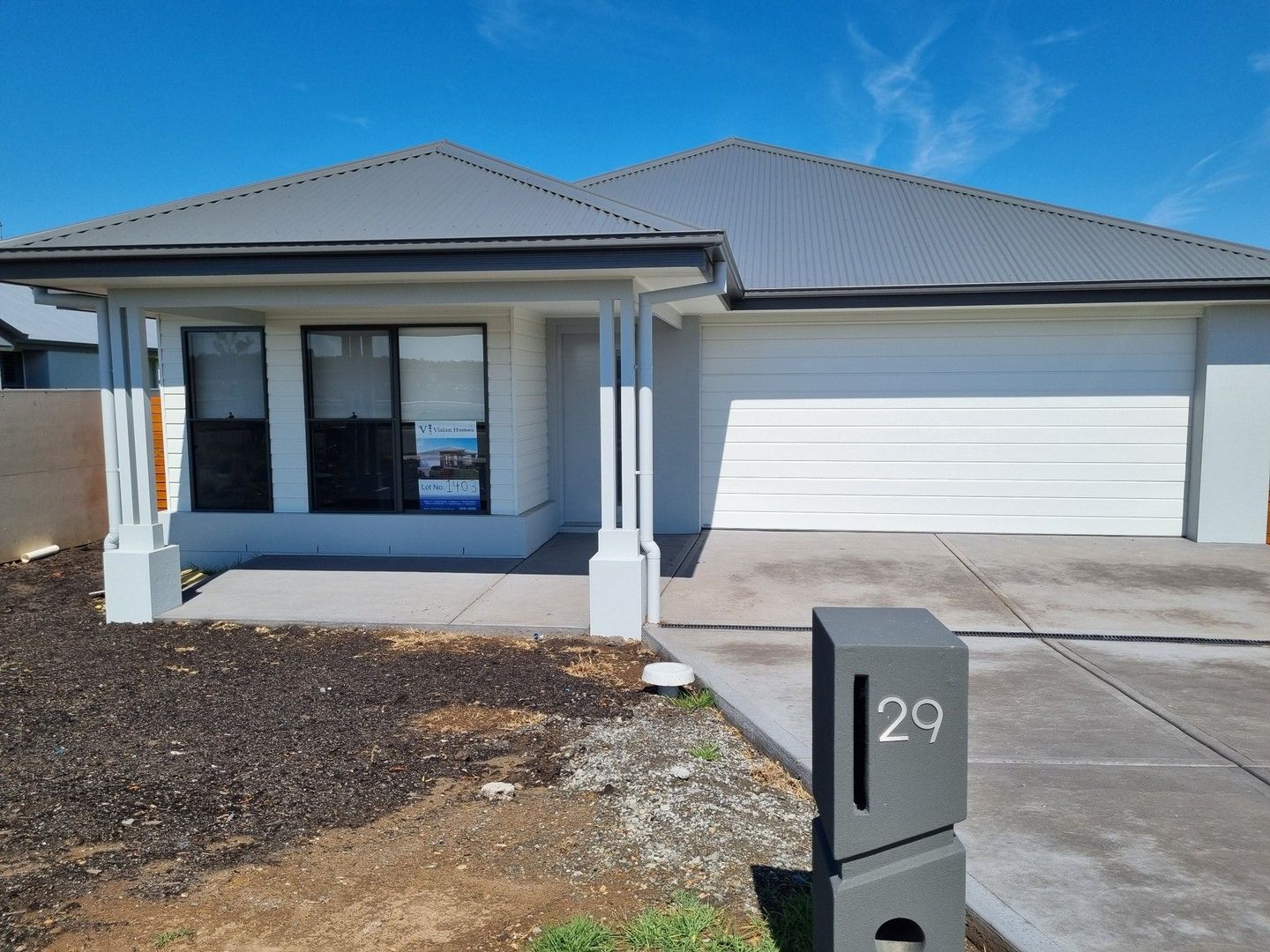 4 bedrooms House in 29 kesterton rise NORTH ROTHBURY NSW, 2335