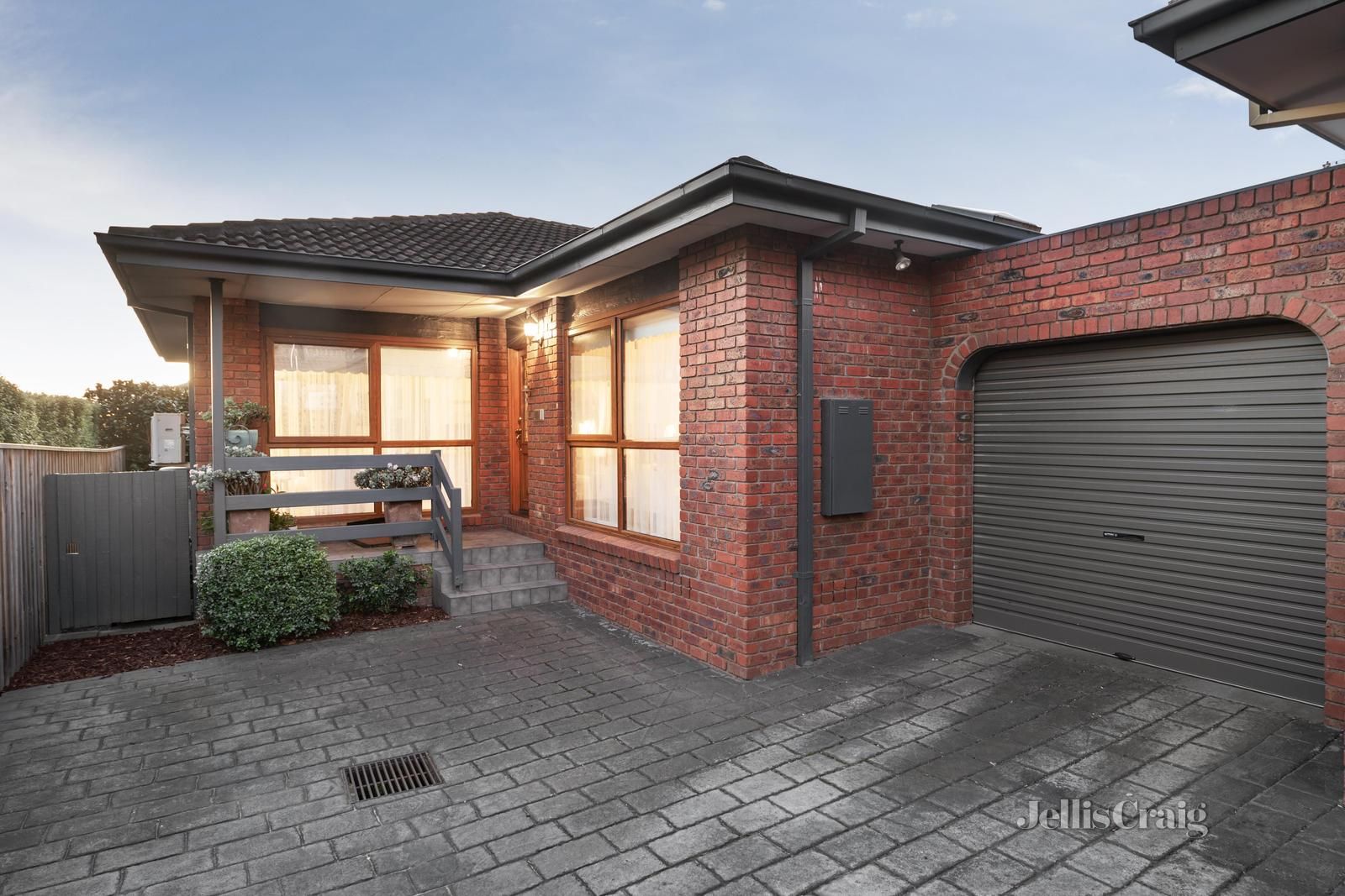 2/35 Woolcock Avenue, Kew East VIC 3102, Image 2