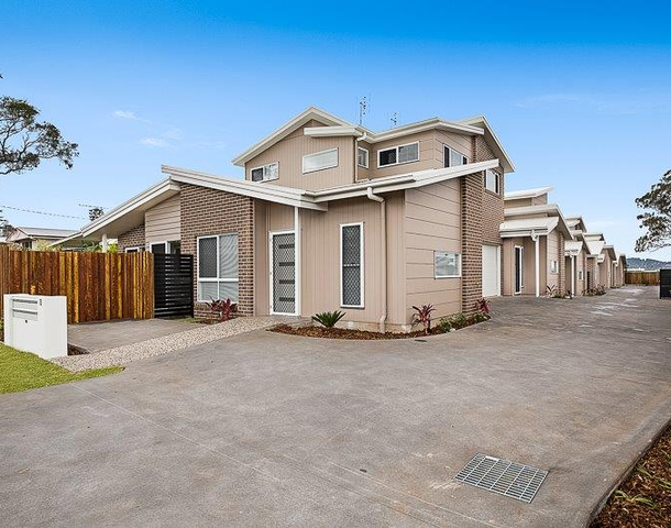 3/8 Tara Street, Wilsonton QLD 4350