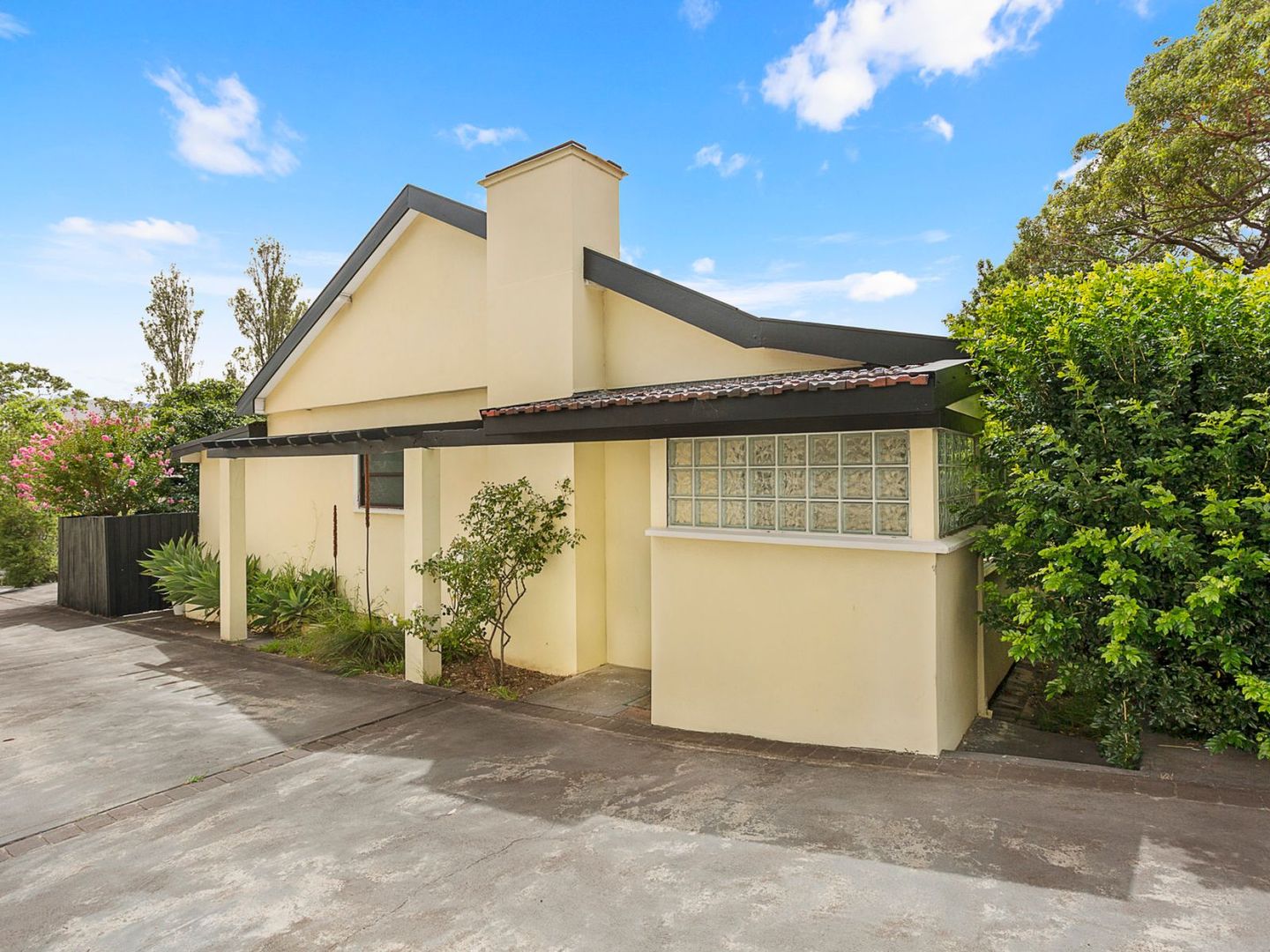 180 Warringah Road, Beacon Hill Property History & Address Research