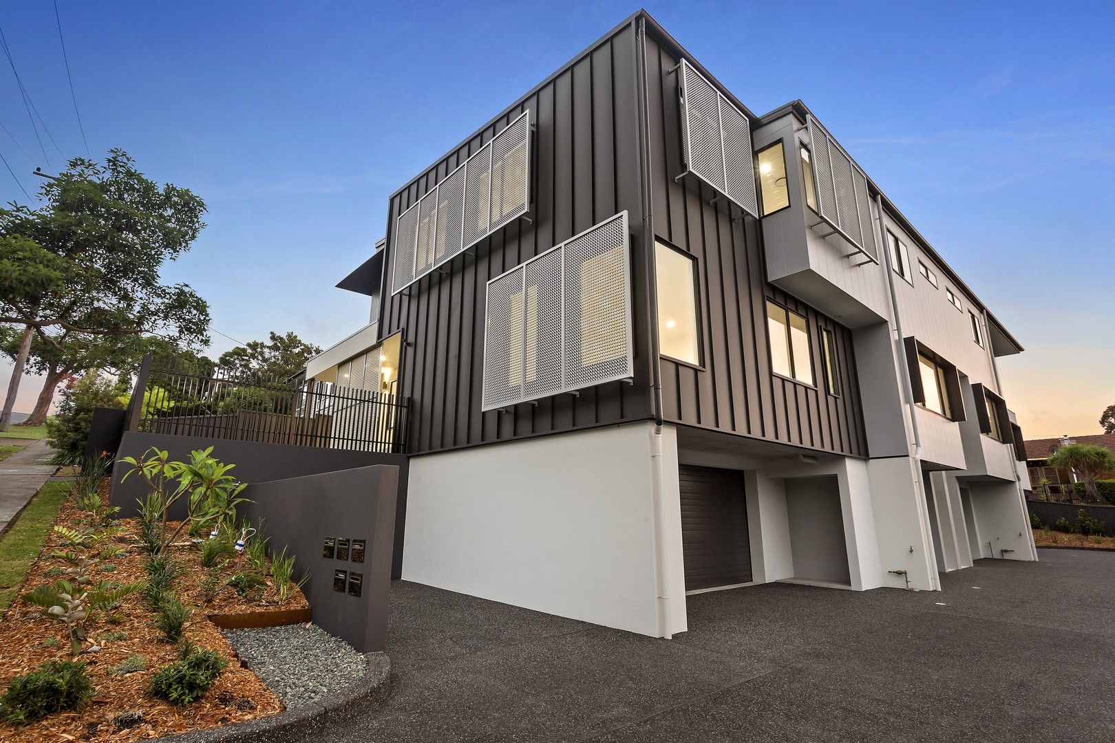 2/4 Rosemont Street, Adamstown Heights NSW 2289, Image 0