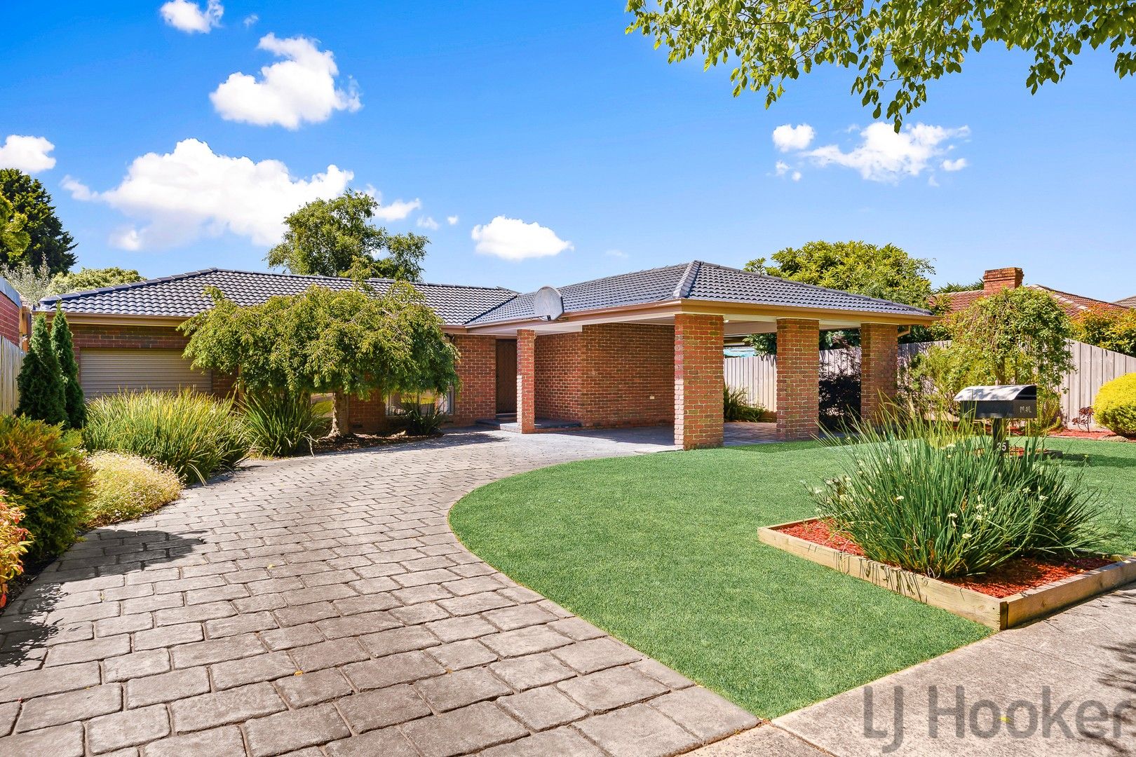 35 Murray Crescent, Rowville VIC 3178, Image 0