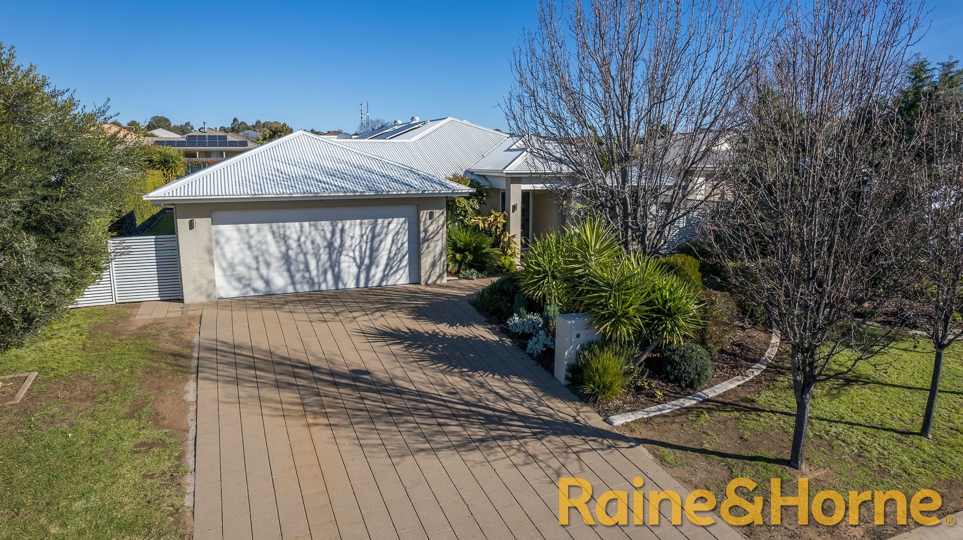 20 Riviera Avenue, Dubbo NSW 2830, Image 0