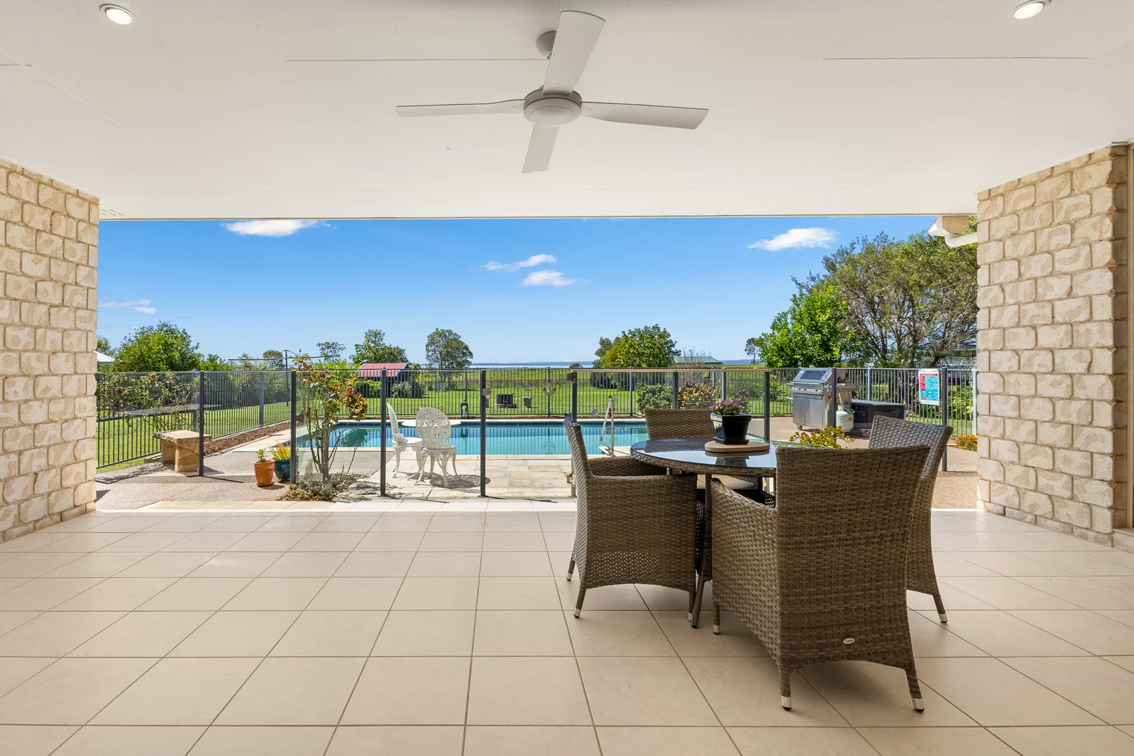 Additional image 3 of 137-139 cove Boulevard, River Heads QLD 4655